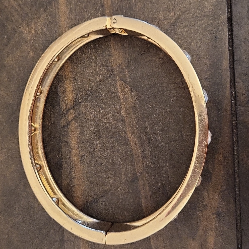 Oval Rhinestone Hinge Bangle Bracelet - Picture 7 of 8